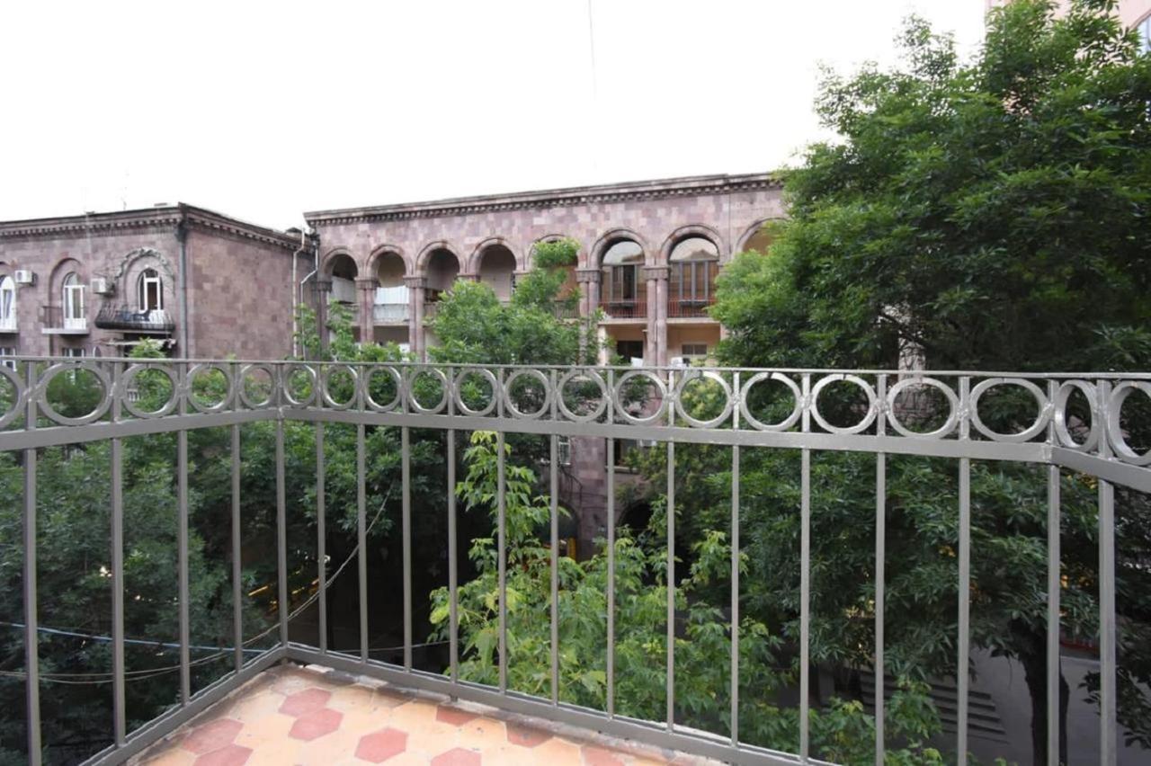 The Best Apartments In The Center Yerevan Ngoại thất bức ảnh